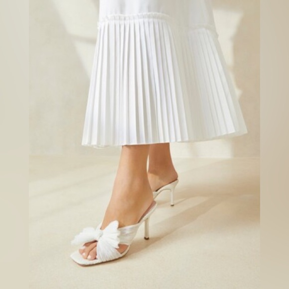 Loeffler Randall Claudia Skinny Heel Mules in Pearl 10